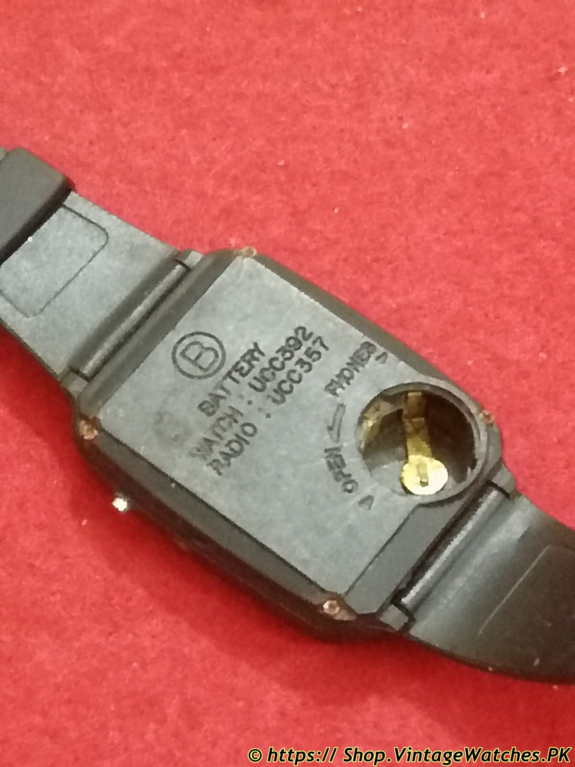 Radio Watch UCC392 / 357