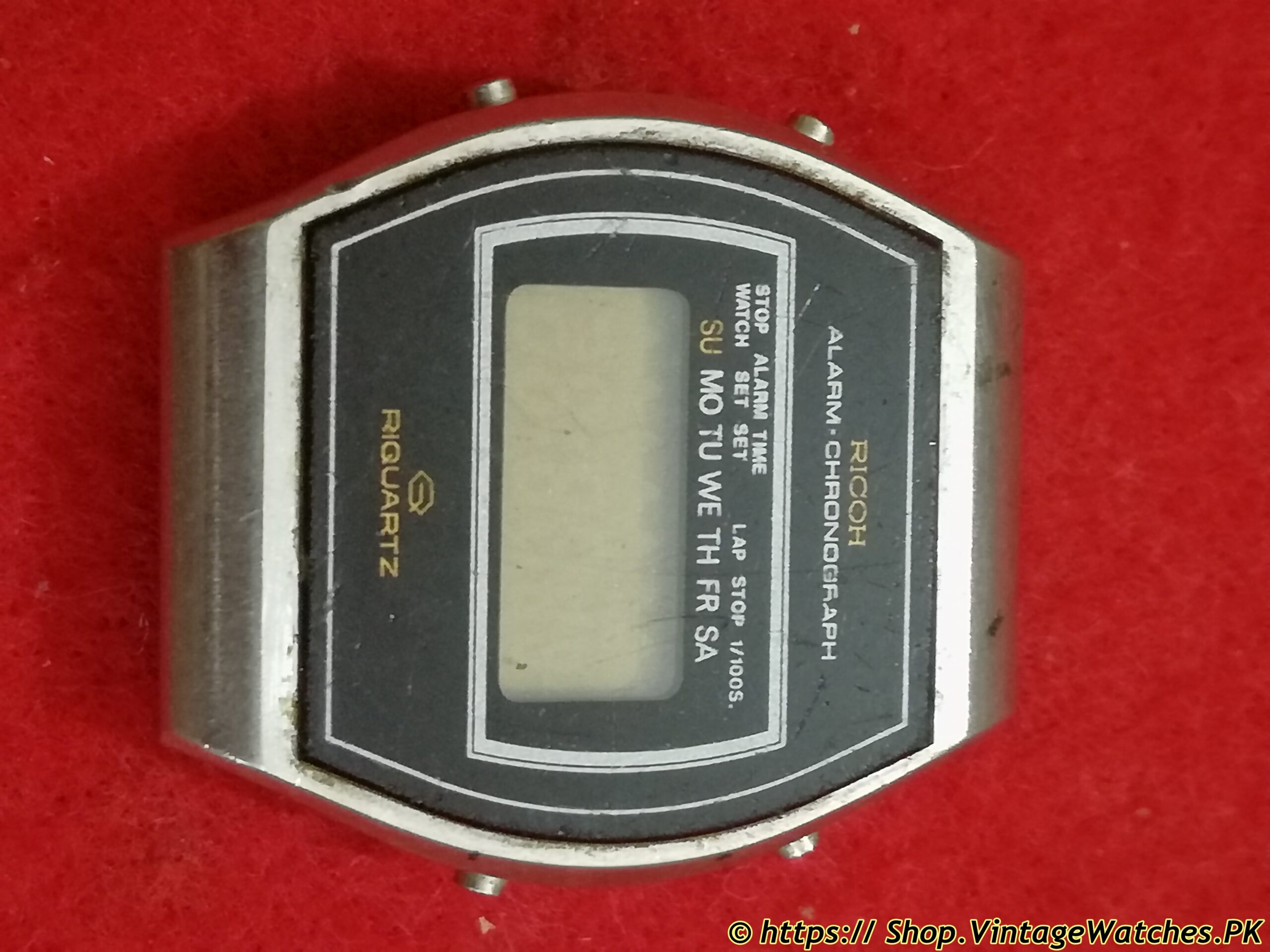 Vintage Rare Retro RICOH RiQuartz Alarm Chrono Digital LCD Watch