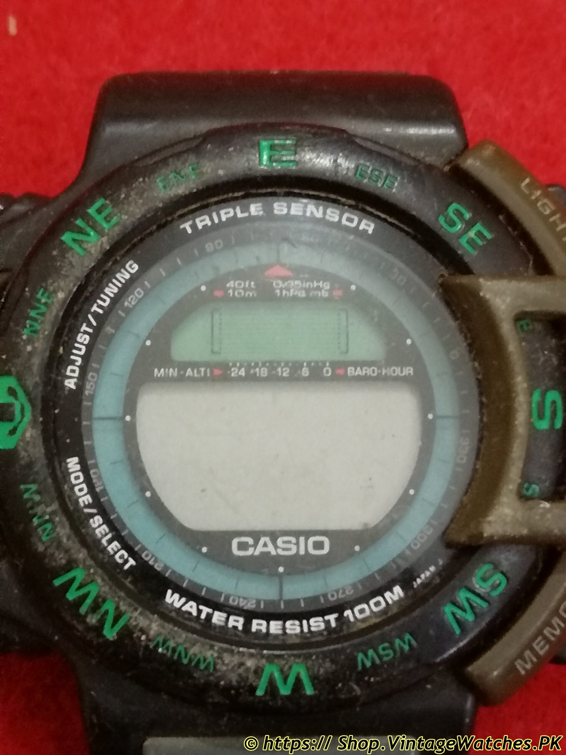 1990s Vintage Retro Casio ATC-1000 Triple Sensor Compass Digital LCD Watch - Image 2